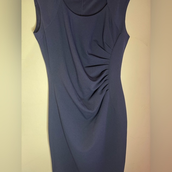 Stylish Navy Sleeveless Business Casual Dress -size 8 - Picture 3 of 4